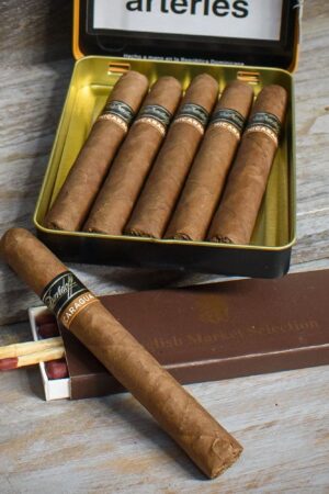 Davidoff Primeros Nicaragua Cigars – Tin of 6