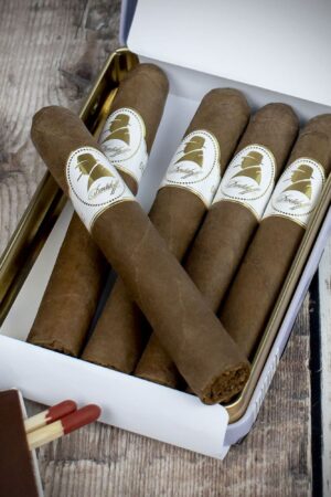 Davidoff Winston Churchill Petit Panatela Cigars (The Raconteur) – Pack of 5