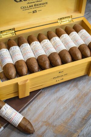 Gurkha Cellar Reserve 15 years Koi Perfecto Cigars – Box of 20
