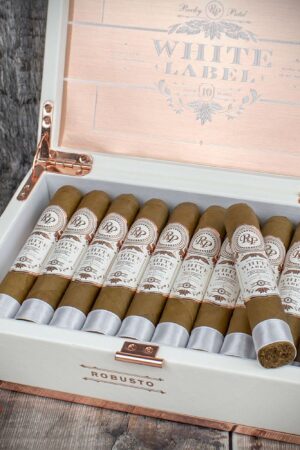 Rocky Patel White Label Robusto – Box of 20 Cigars